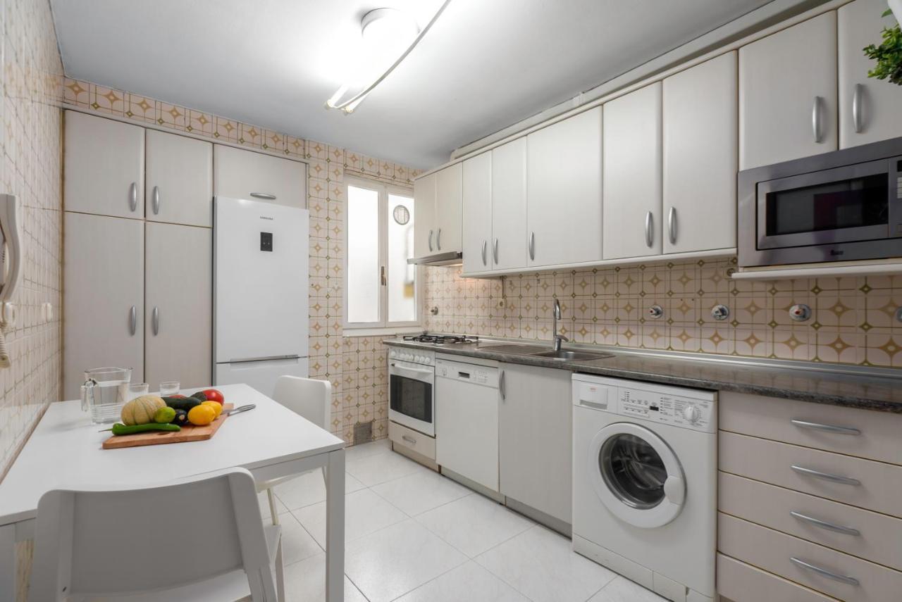 Apartamento Muy Comodo Con Parking San Sebastian Bagian luar foto
